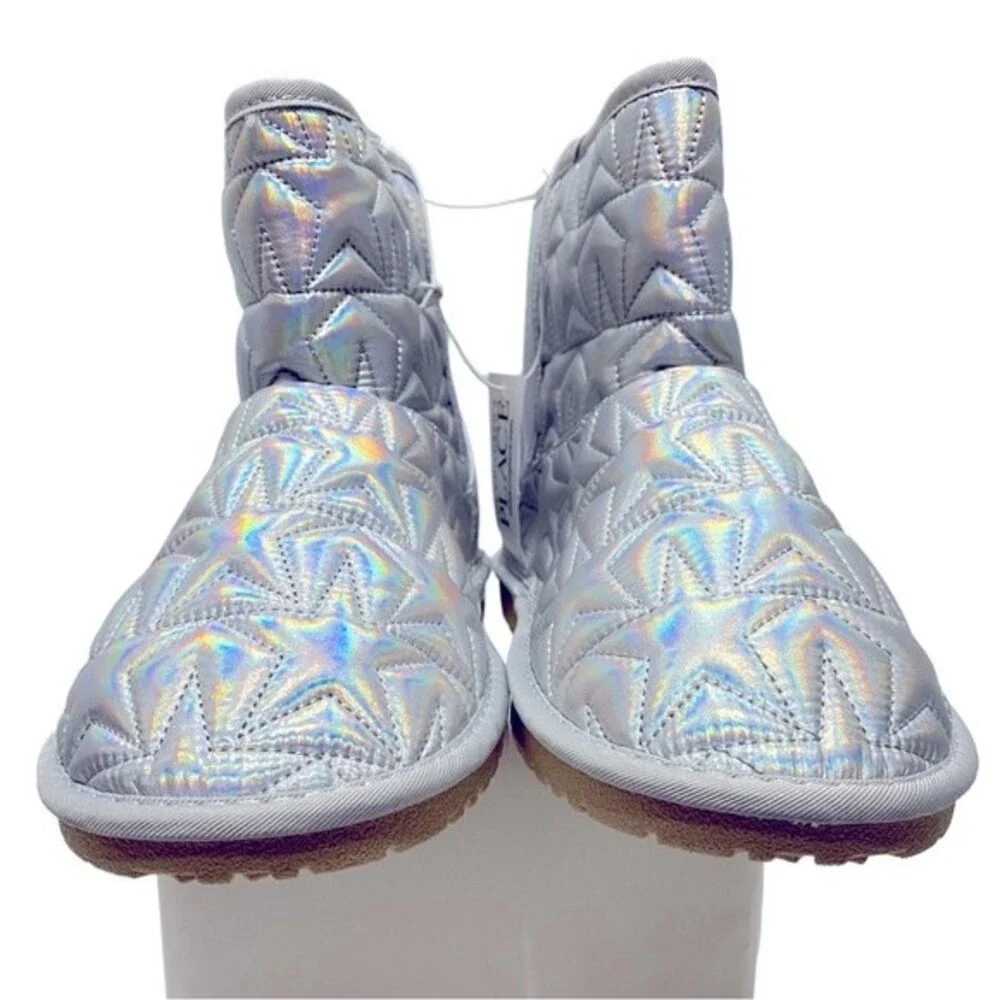 The Children’s Place Girls Metallic Star Chalet Boots